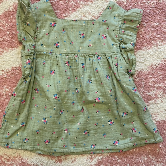 Cat and Jack Top - Picture 4 of 5